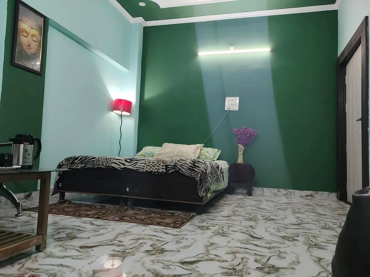 Banarasiya Stay Walking Distance To Banaras Railway Station Βαρανάσι