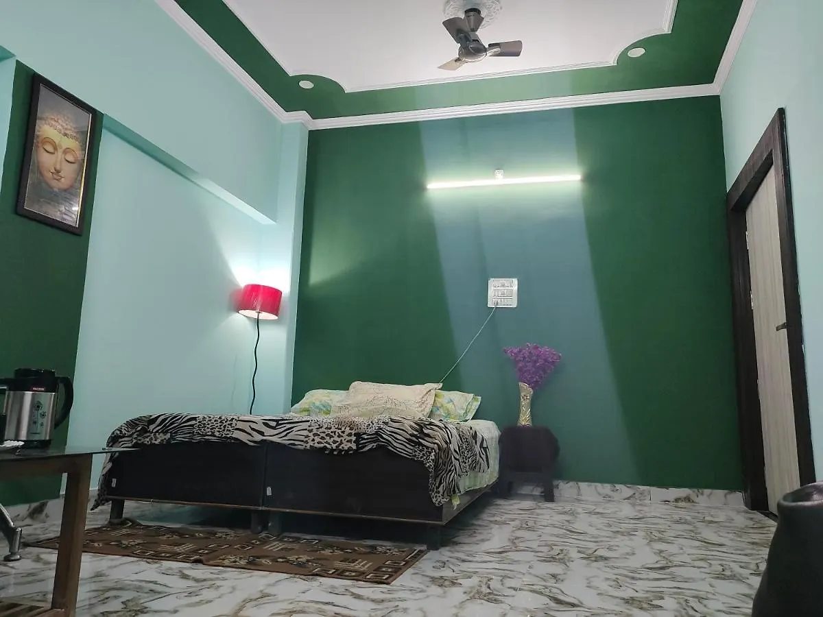 Banarasiya Stay Walking Distance To Banaras Railway Station Βαρανάσι Δωμάτια σε οικογενειακή κατοικία