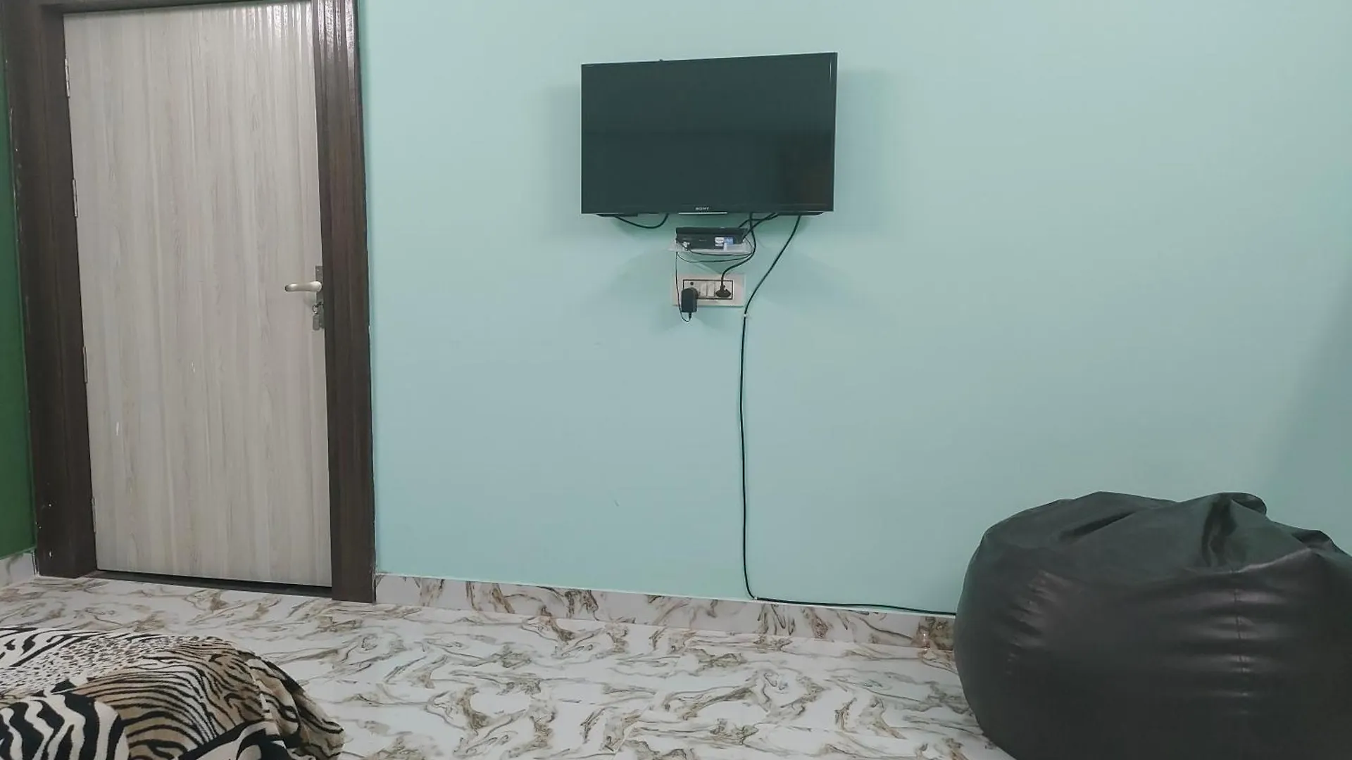 Banarasiya Stay Walking Distance To Banaras Railway Station Βαρανάσι