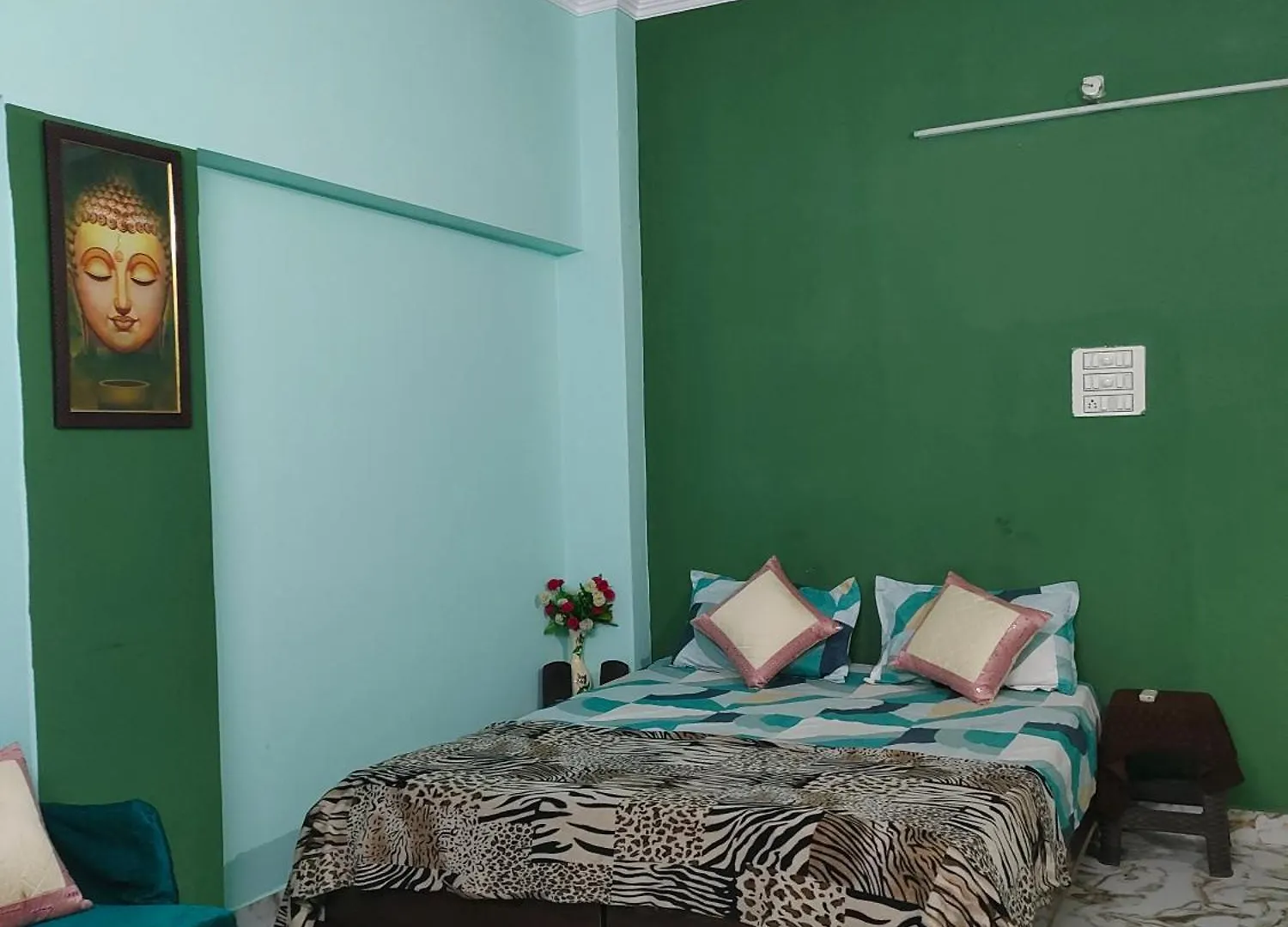 Banarasiya Stay Walking Distance To Banaras Railway Station Βαρανάσι