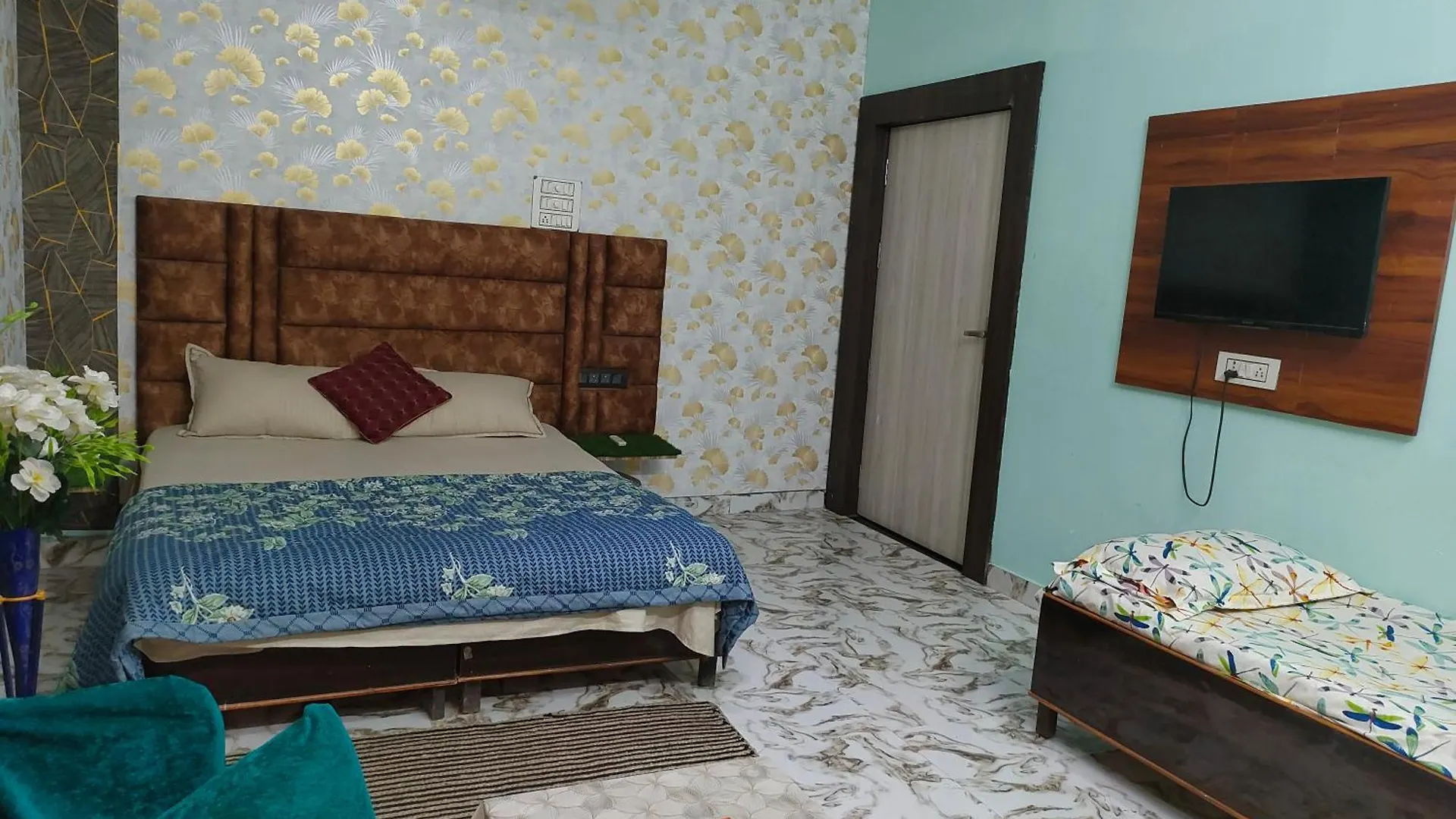 Banarasiya Stay Walking Distance To Banaras Railway Station Βαρανάσι Δωμάτια σε οικογενειακή κατοικία